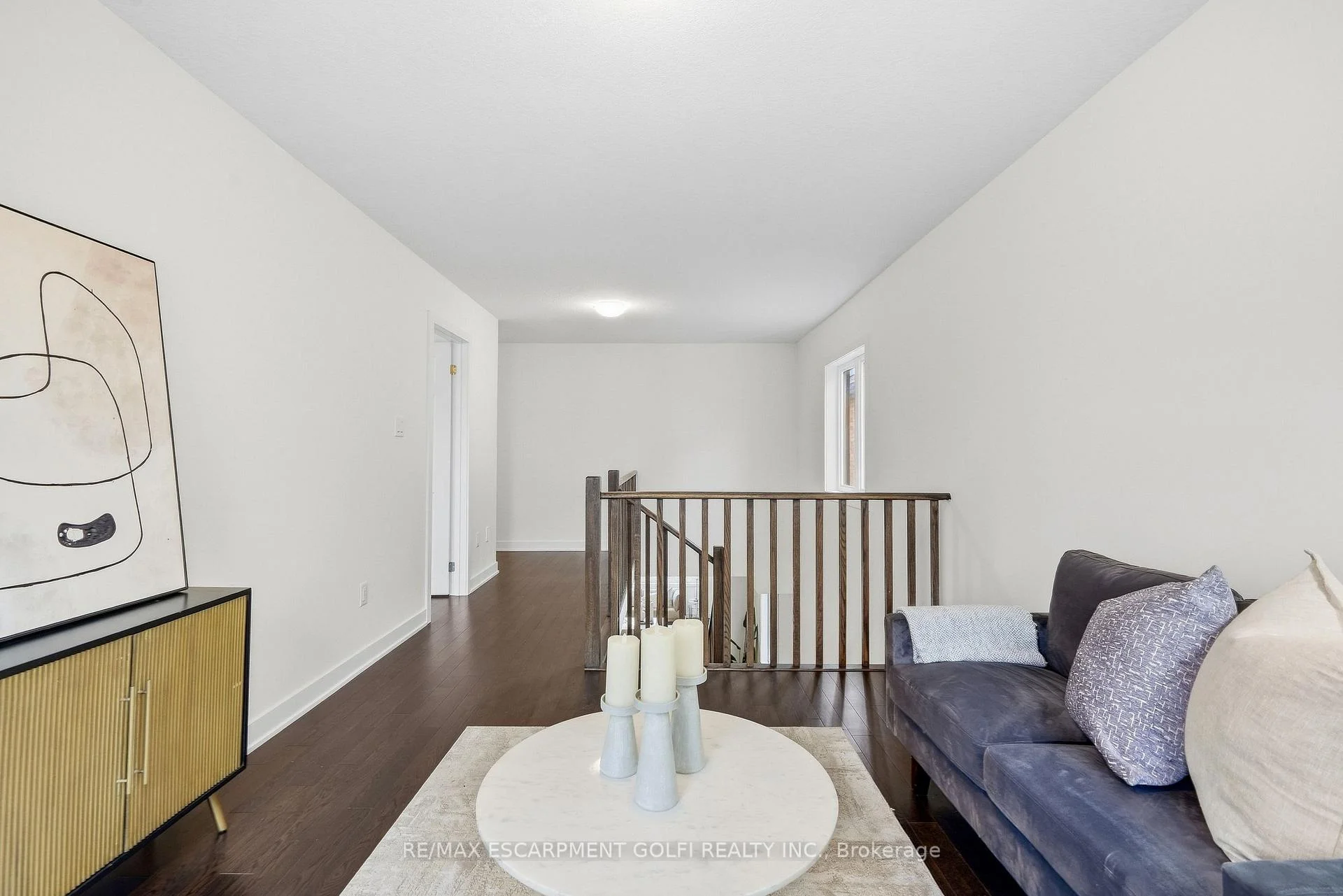 Photo 16 of 166 Aviron Crescent, Welland, Dain City — HOMEH