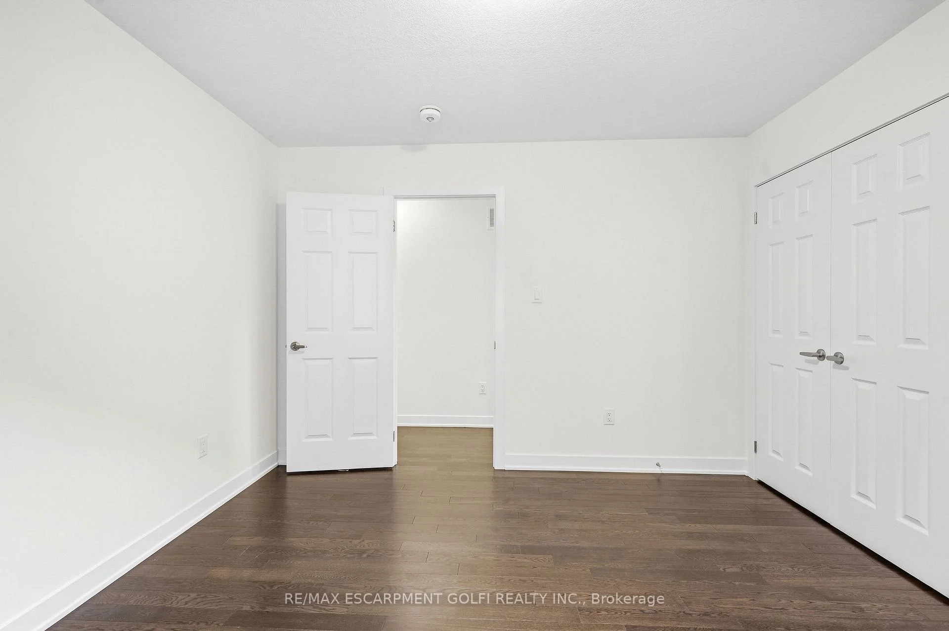 Photo 29 of 166 Aviron Crescent, Welland, Dain City — HOMEH