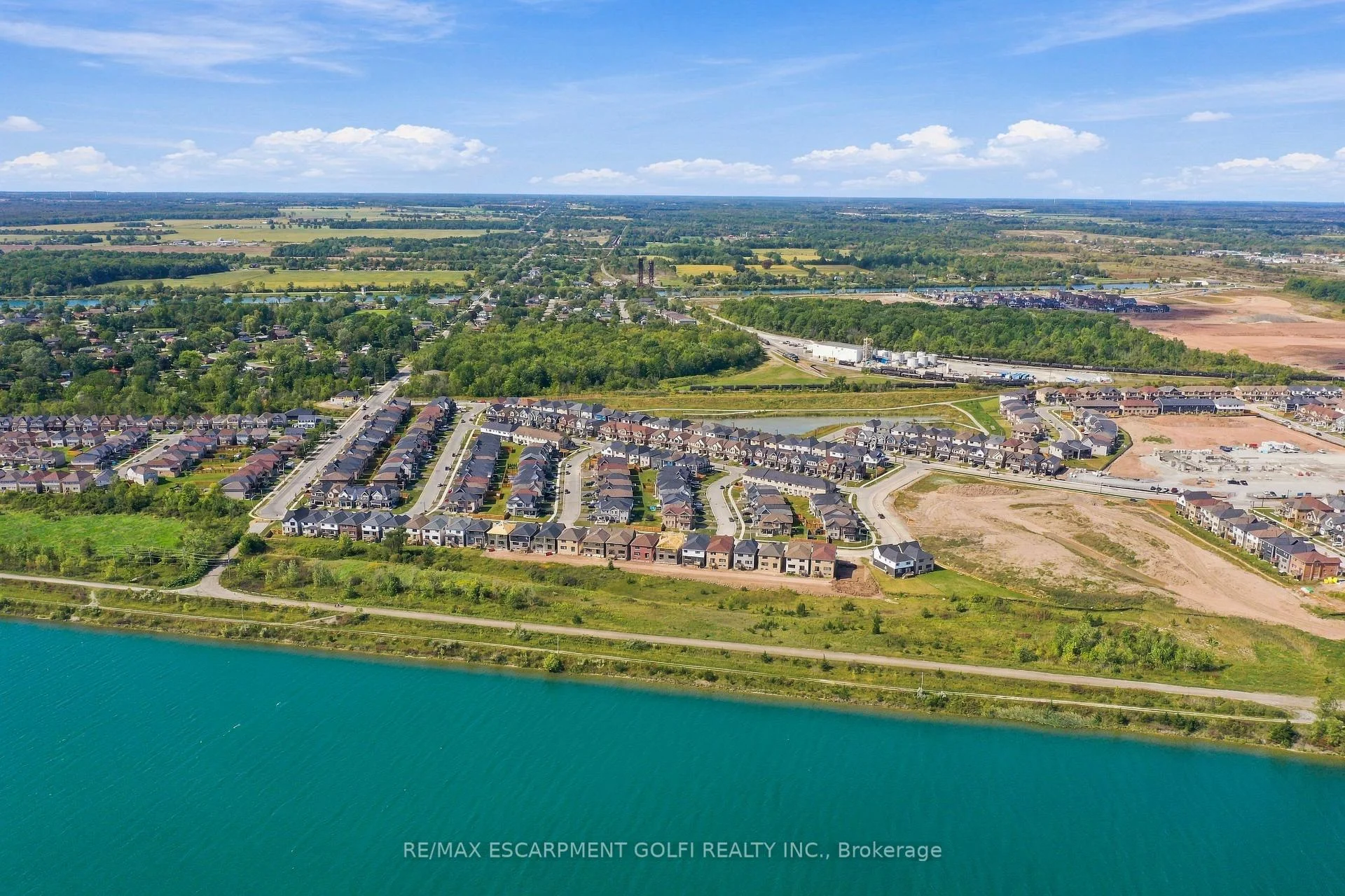 Photo 38 of 166 Aviron Crescent, Welland, Dain City — HOMEH