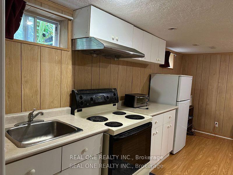 Photo 4 of Unit BASEMENT, 334 Chester Le Boulevard, Scarborough, L'Amoreaux — HOMEH