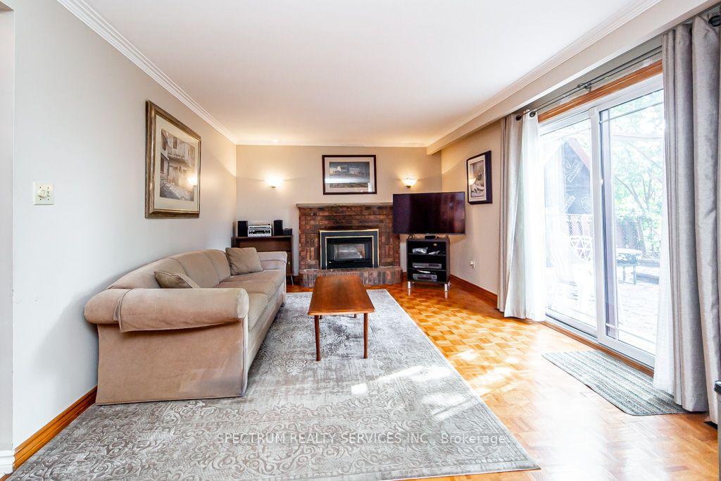 Photo 34 of 16 Burin Court, Etobicoke, Eringate-Centennial-West Deane — HOMEH