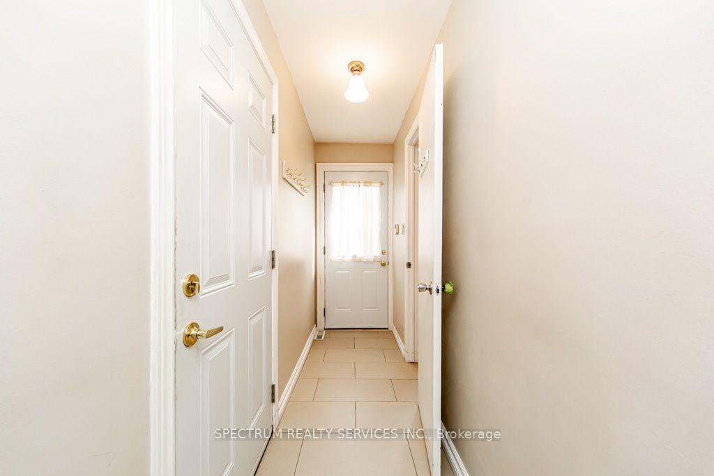 Photo 37 of 16 Burin Court, Etobicoke, Eringate-Centennial-West Deane — HOMEH