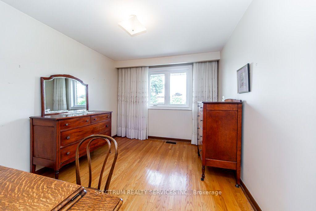 Photo 47 of 16 Burin Court, Etobicoke, Eringate-Centennial-West Deane — HOMEH