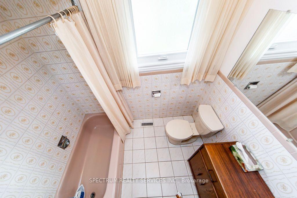 Photo 50 of 16 Burin Court, Etobicoke, Eringate-Centennial-West Deane — HOMEH