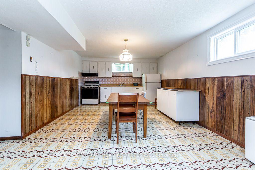 Photo 55 of 16 Burin Court, Etobicoke, Eringate-Centennial-West Deane — HOMEH