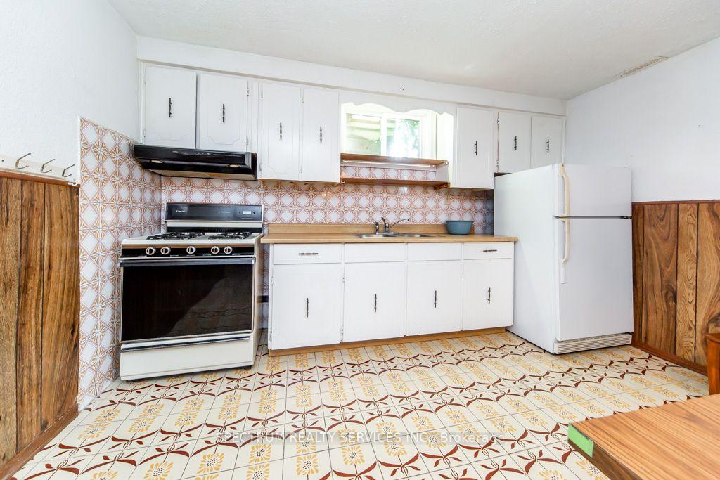 Photo 56 of 16 Burin Court, Etobicoke, Eringate-Centennial-West Deane — HOMEH