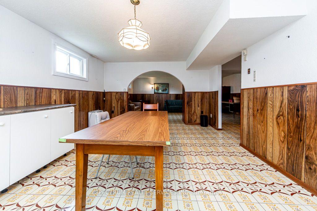 Photo 57 of 16 Burin Court, Etobicoke, Eringate-Centennial-West Deane — HOMEH