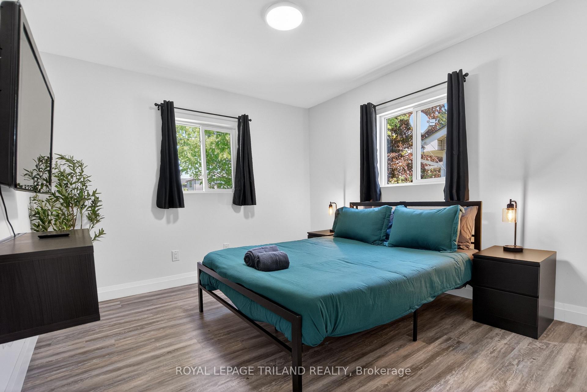 Photo 10 of 1223 Sunningdale Road E, London, North C — HOMEH