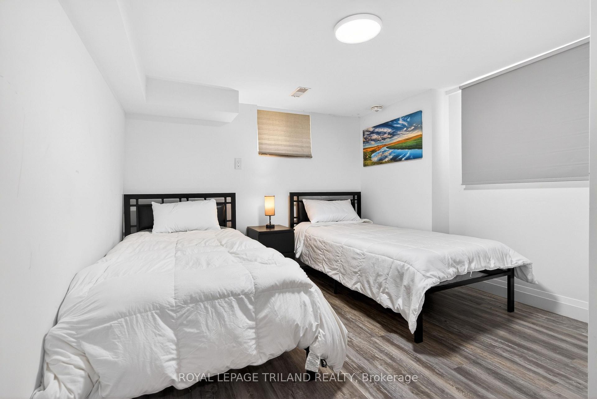 Photo 26 of 1223 Sunningdale Road E, London, North C — HOMEH