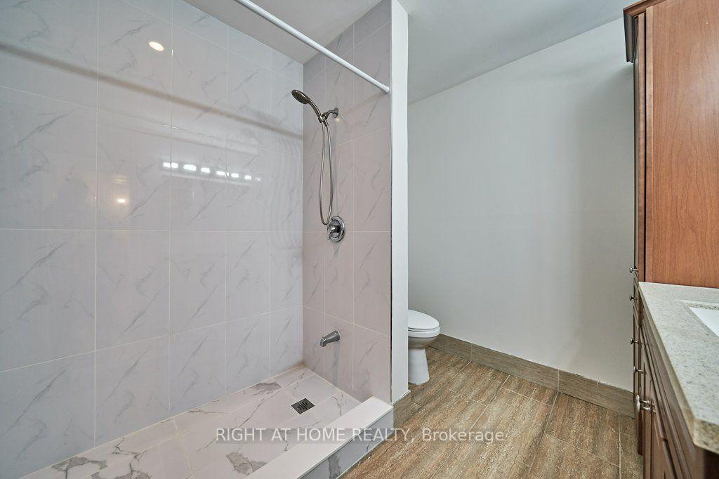 Photo 14 of 213 Cabot Street, Oshawa, Vanier — HOMEH