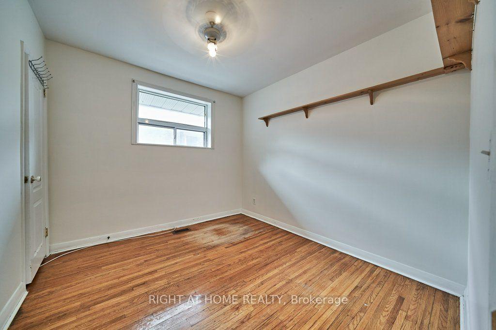 Photo 16 of 213 Cabot Street, Oshawa, Vanier — HOMEH