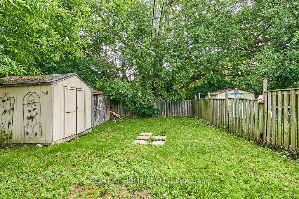 Photo 18 of 213 Cabot Street, Oshawa, Vanier — HOMEH