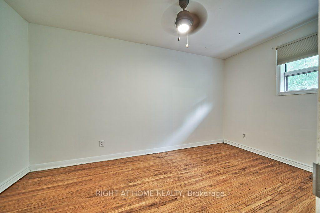 Photo 21 of 213 Cabot Street, Oshawa, Vanier — HOMEH