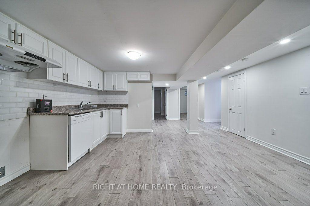 Photo 29 of 213 Cabot Street, Oshawa, Vanier — HOMEH