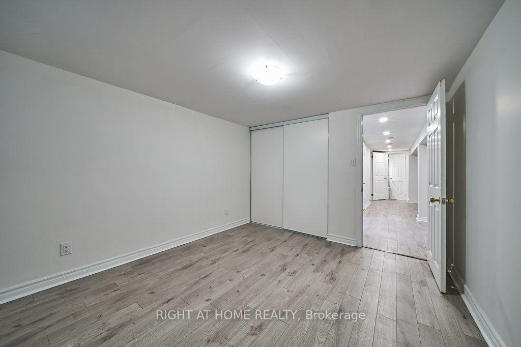 Photo 32 of 213 Cabot Street, Oshawa, Vanier — HOMEH