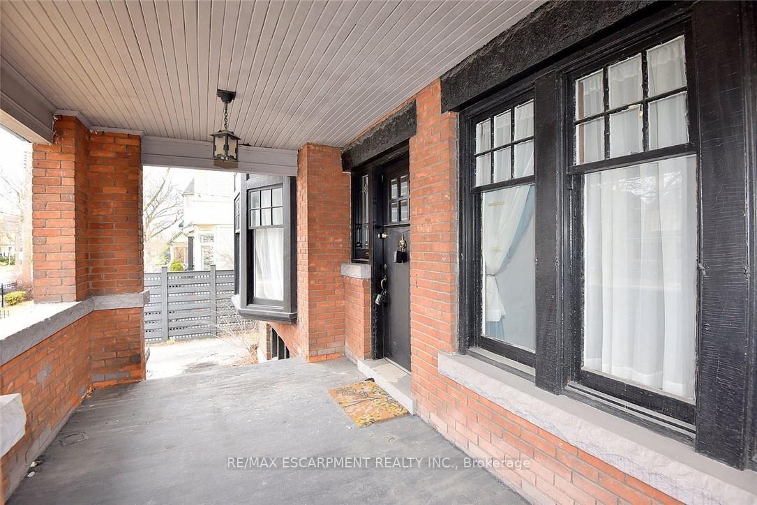 Photo 3 of 103 Sherman Avenue S, Hamilton, Stipley — HOMEH