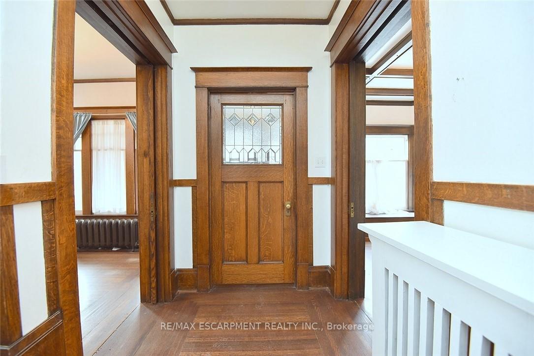 Photo 5 of 103 Sherman Avenue S, Hamilton, Stipley — HOMEH