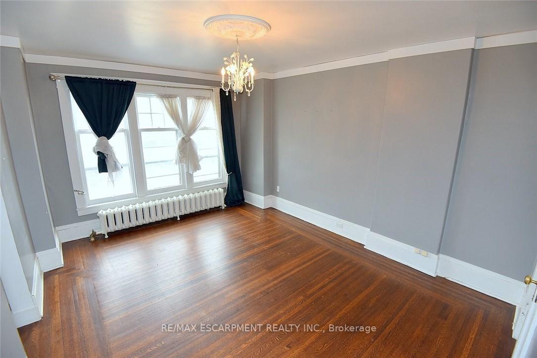 Photo 21 of 103 Sherman Avenue S, Hamilton, Stipley — HOMEH