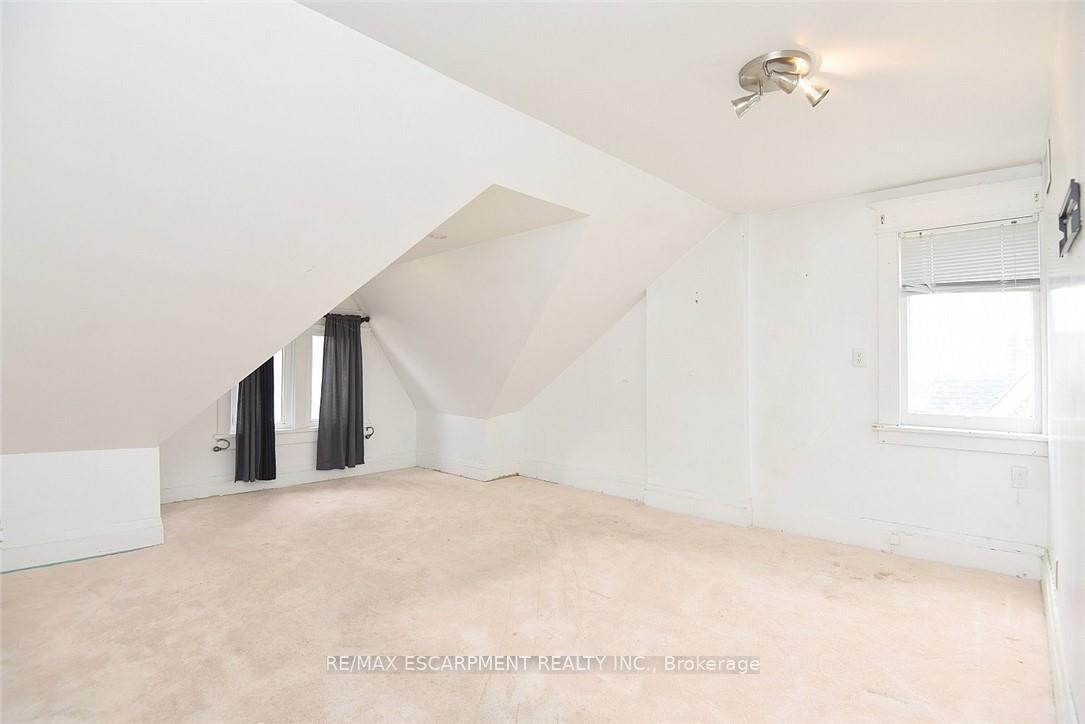 Photo 27 of 103 Sherman Avenue S, Hamilton, Stipley — HOMEH