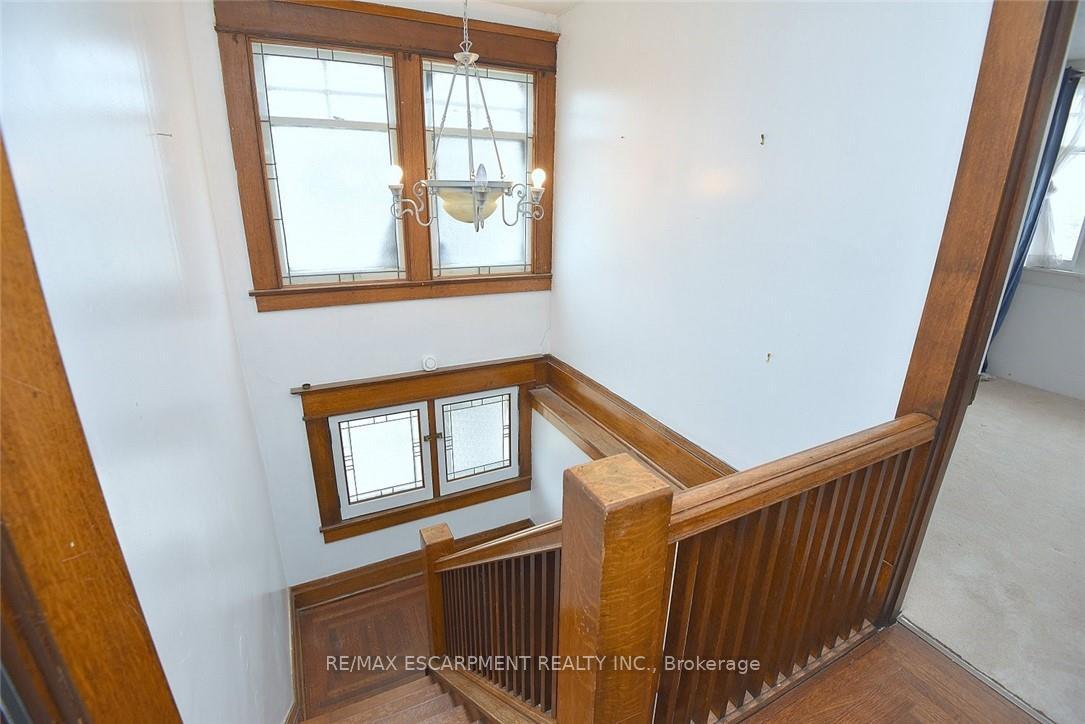 Photo 32 of 103 Sherman Avenue S, Hamilton, Stipley — HOMEH