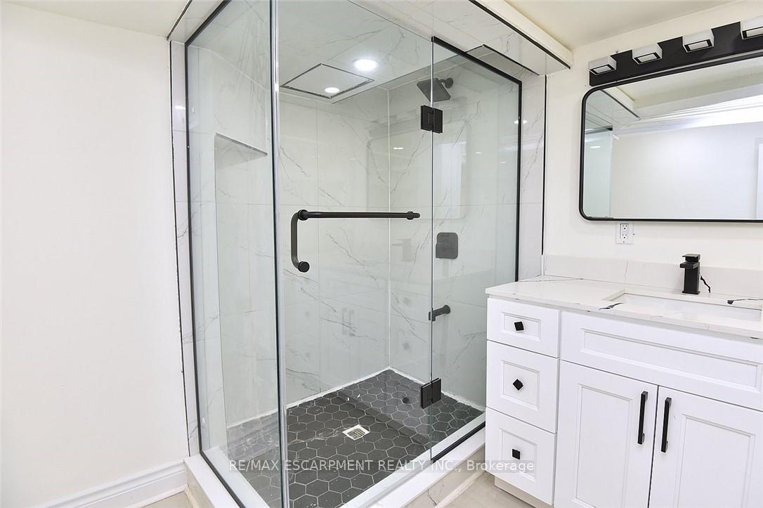 Photo 36 of 103 Sherman Avenue S, Hamilton, Stipley — HOMEH