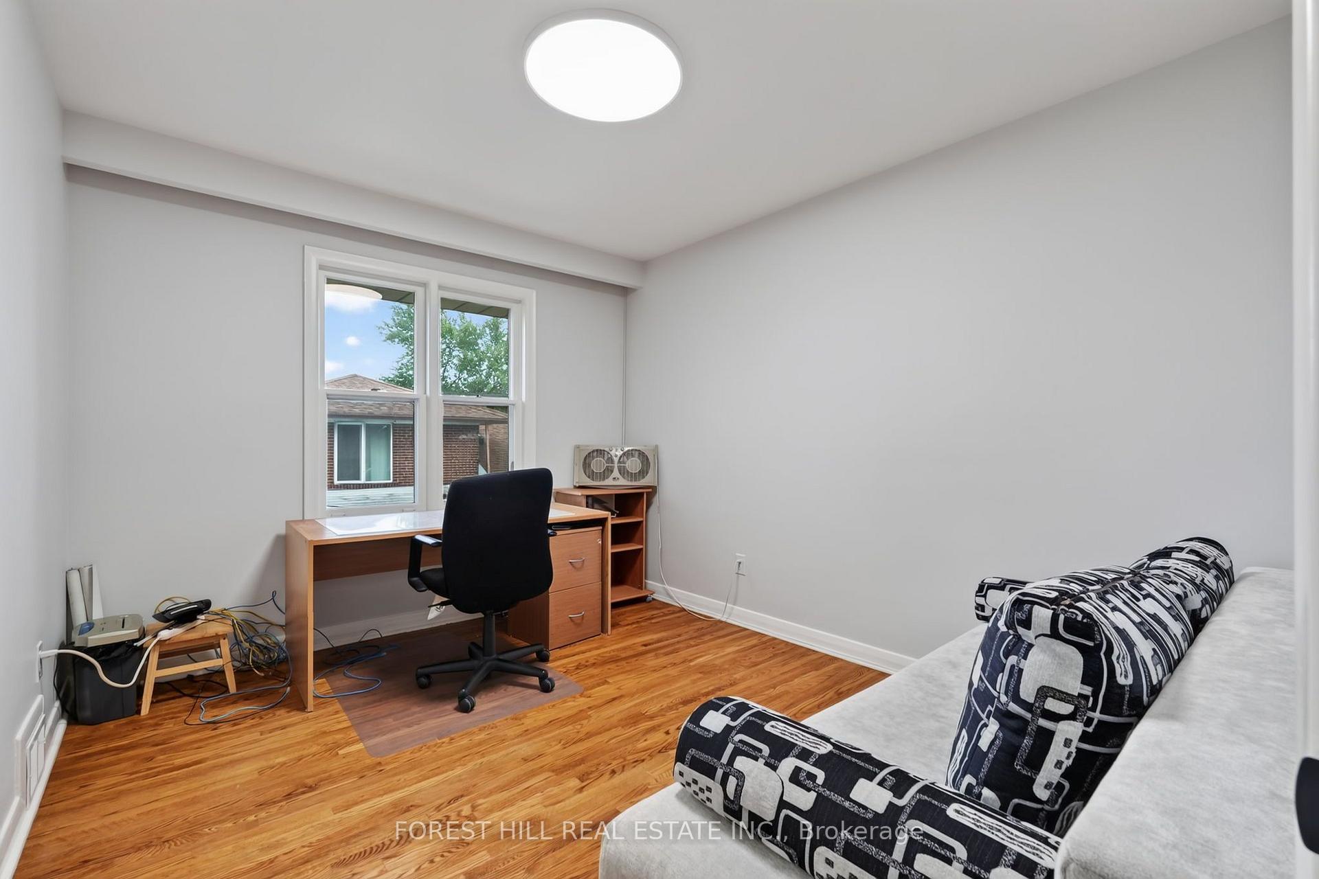 Photo 14 of 169 Overbrook Place, North York, Bathurst Manor — HOMEH