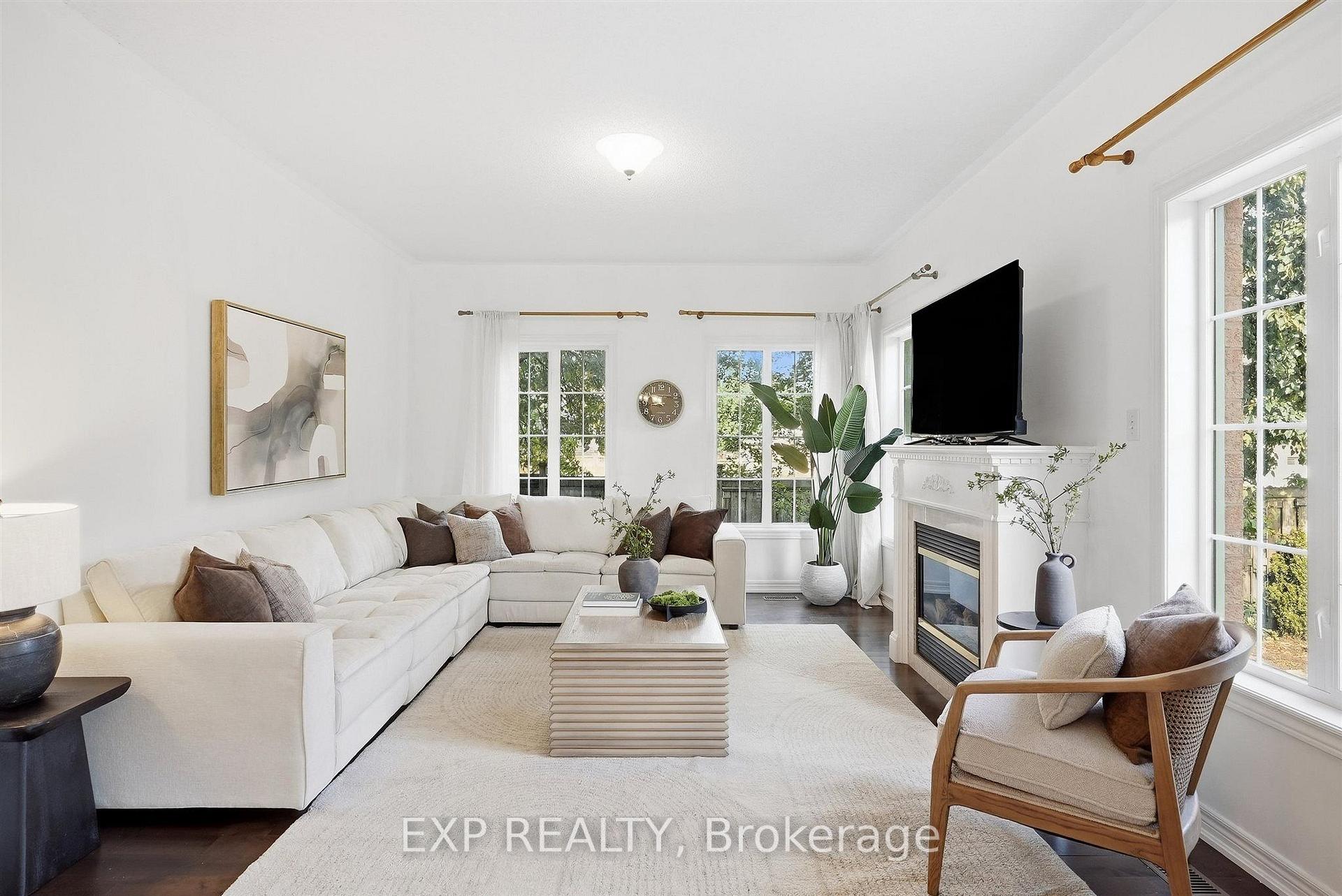Photo 11 of 1046 Agram Drive, Oakville, Joshua Creek — HOMEH