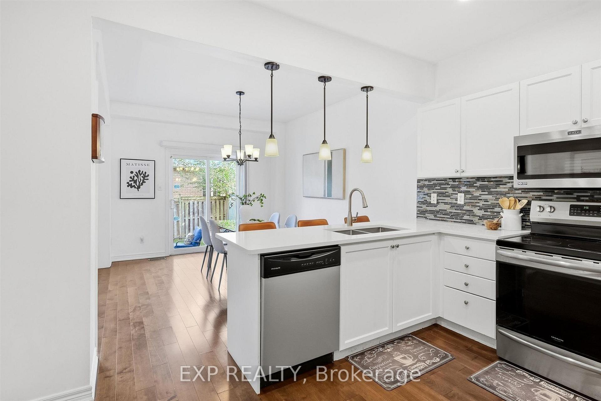 Photo 12 of 1046 Agram Drive, Oakville, Joshua Creek — HOMEH