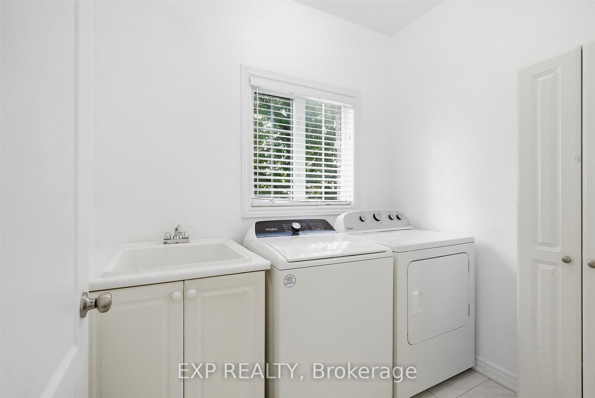 Photo 23 of 1046 Agram Drive, Oakville, Joshua Creek — HOMEH