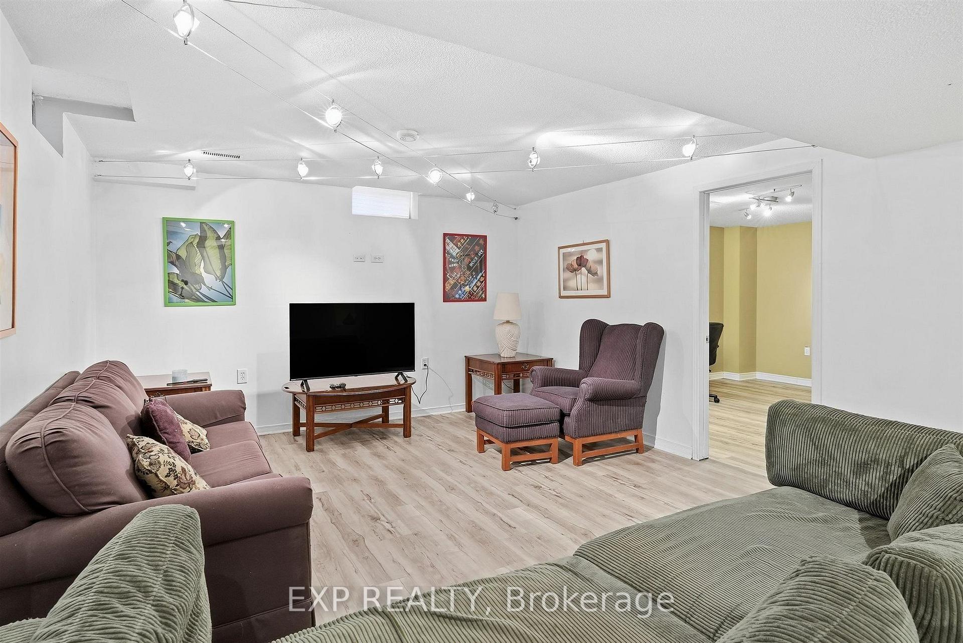 Photo 43 of 1046 Agram Drive, Oakville, Joshua Creek — HOMEH