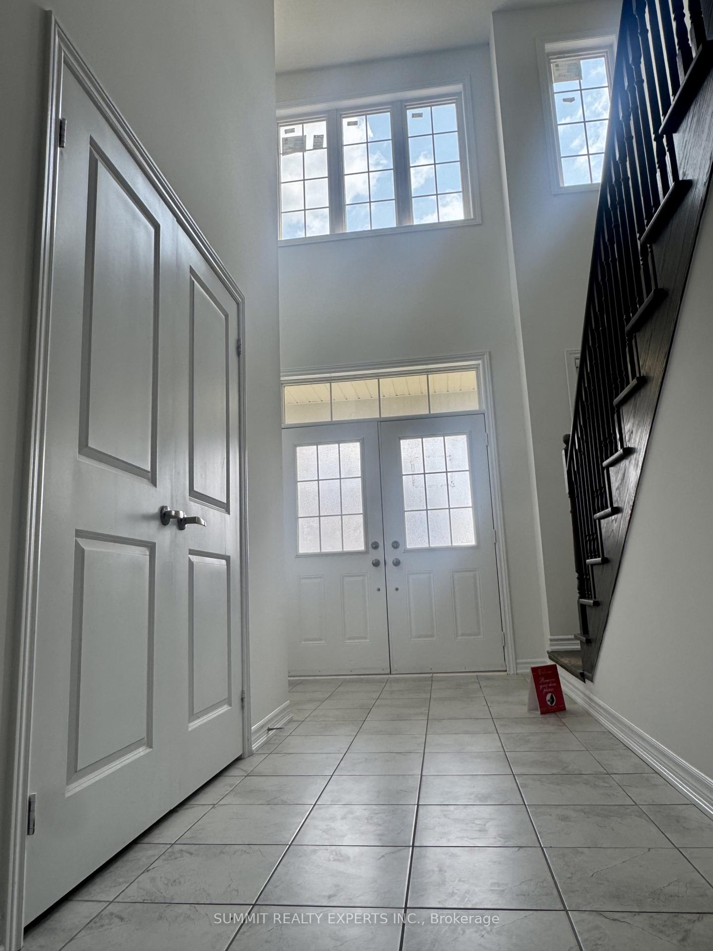 Photo 2 of 6 Mackenzie Street E, Southgate — HOMEH