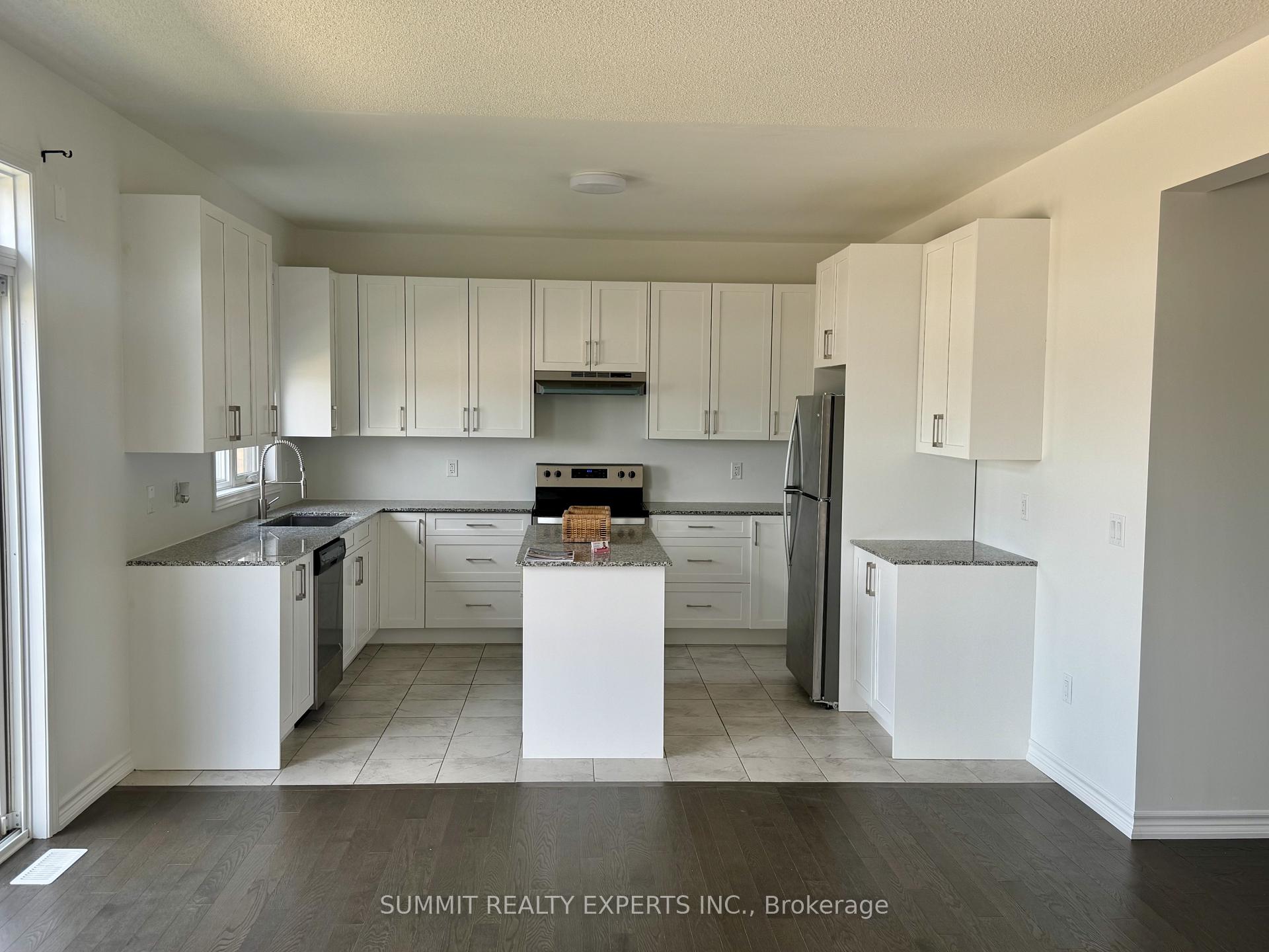 Photo 11 of 6 Mackenzie Street E, Southgate — HOMEH