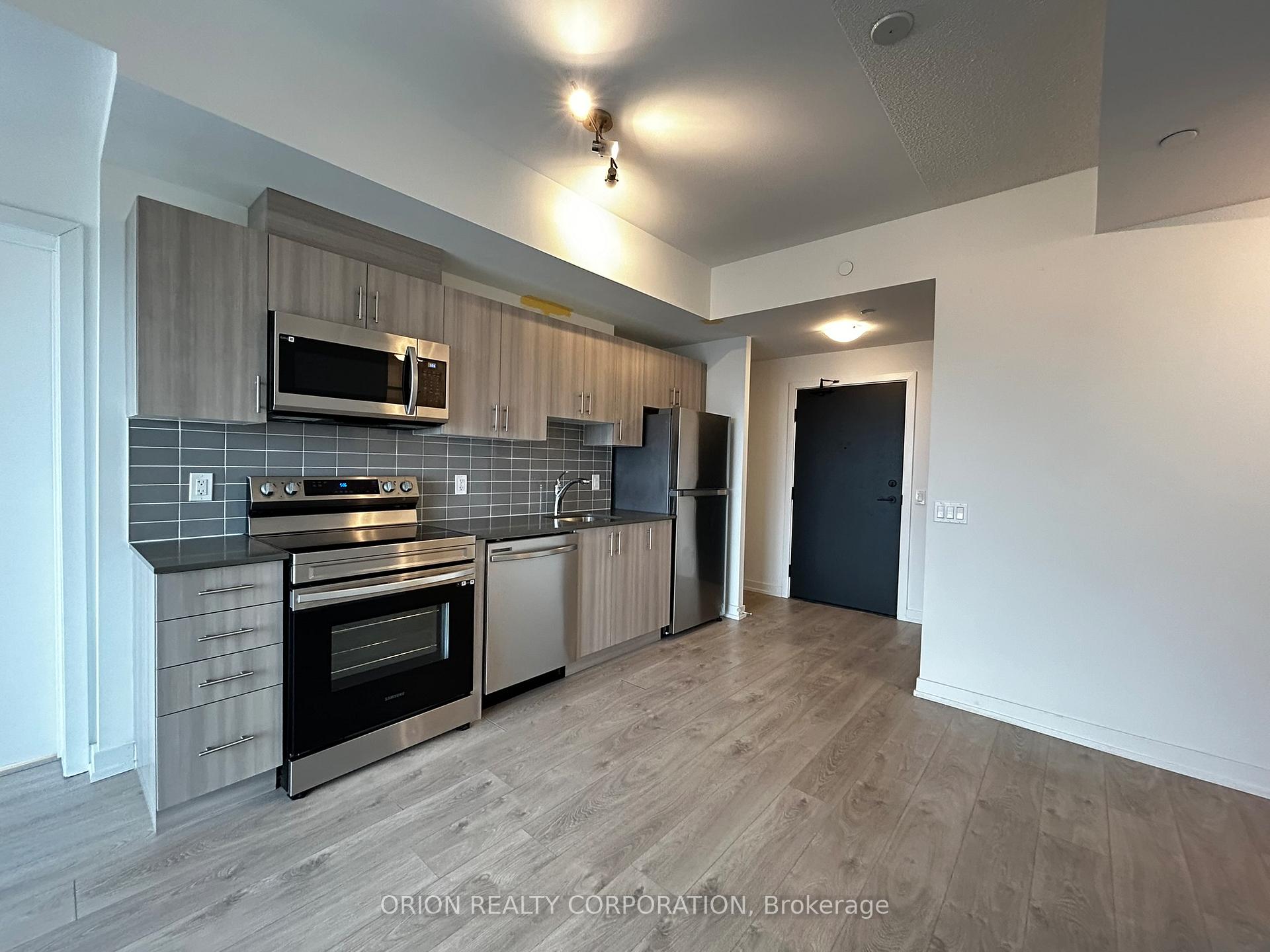 Photo of Unit 1513, 1480 Bayly Street