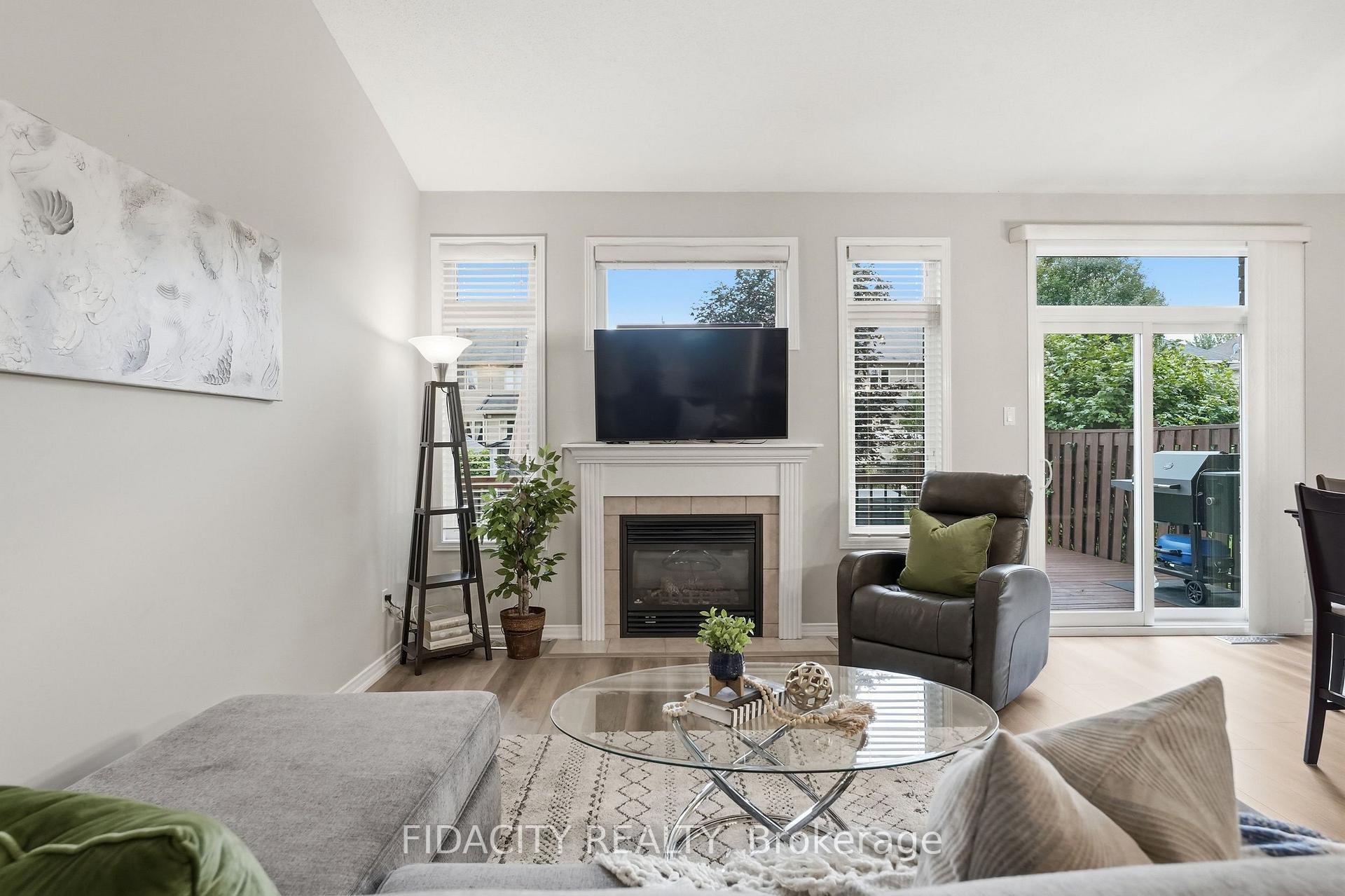 Photo 16 of 925 Burwash Landing, Ottawa, Kanata - Morgan's Grant/South March — HOMEH