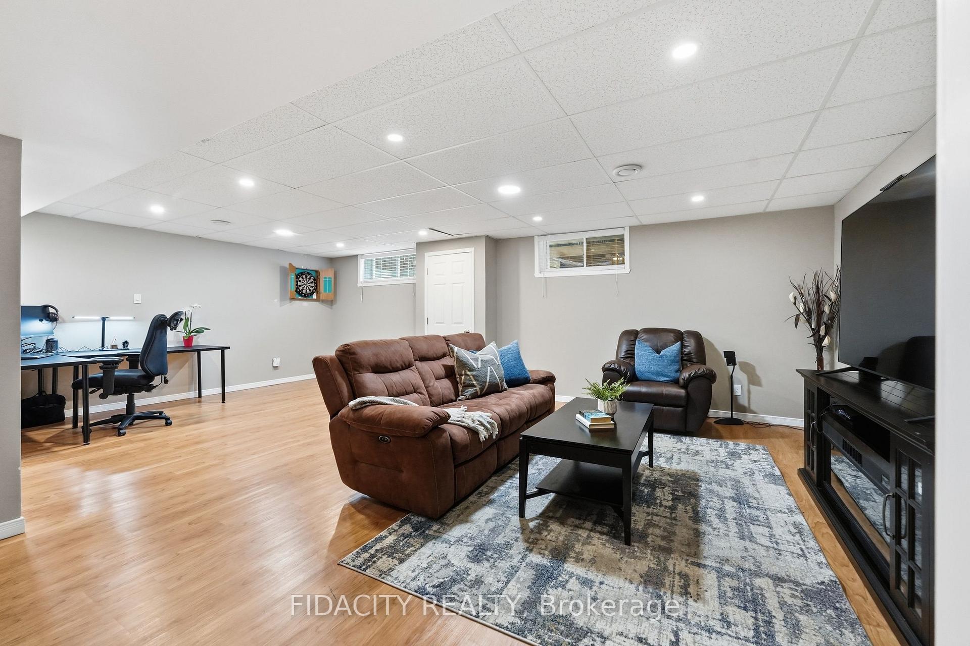 Photo 35 of 925 Burwash Landing, Ottawa, Kanata - Morgan's Grant/South March — HOMEH