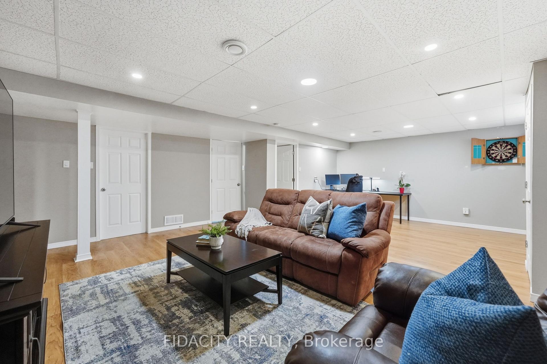 Photo 36 of 925 Burwash Landing, Ottawa, Kanata - Morgan's Grant/South March — HOMEH