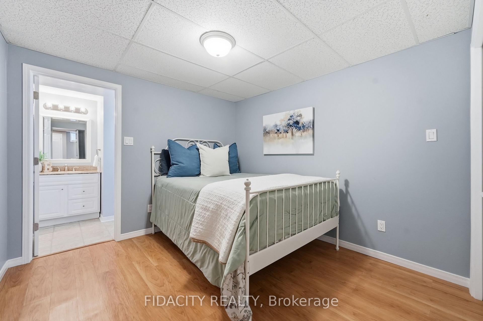 Photo 38 of 925 Burwash Landing, Ottawa, Kanata - Morgan's Grant/South March — HOMEH