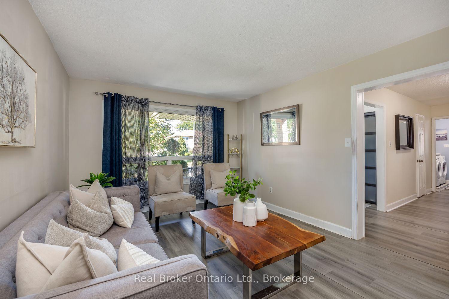 Photo 7 of 630 Cognac Crescent, Pickering, Amberlea — HOMEH