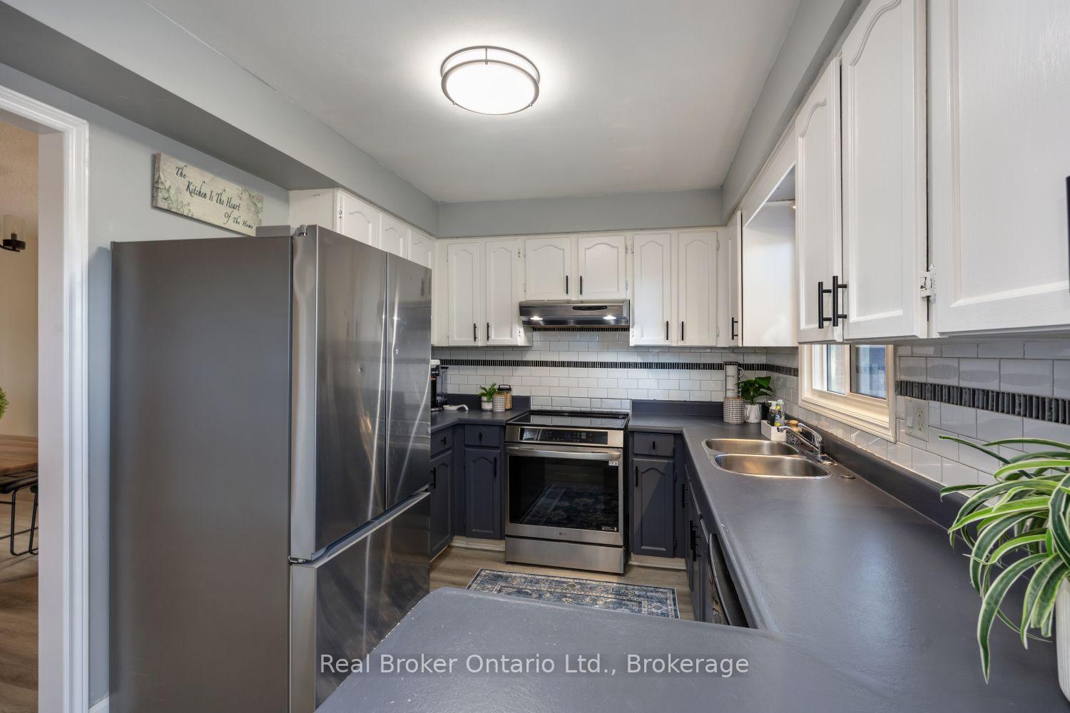 Photo 14 of 630 Cognac Crescent, Pickering, Amberlea — HOMEH