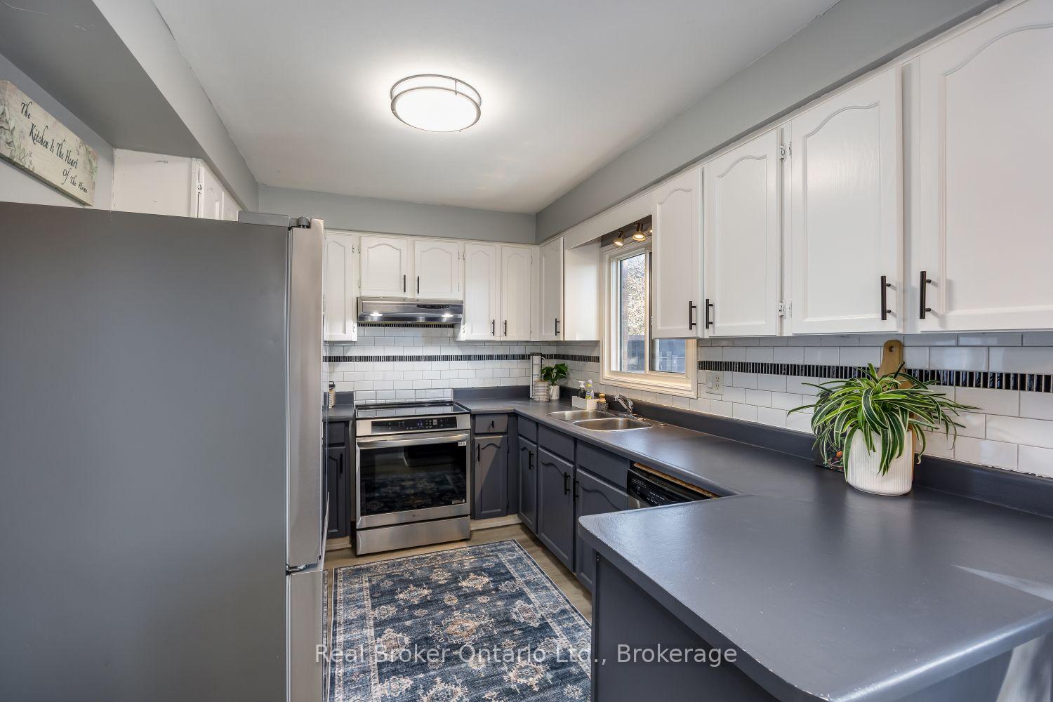 Photo 15 of 630 Cognac Crescent, Pickering, Amberlea — HOMEH