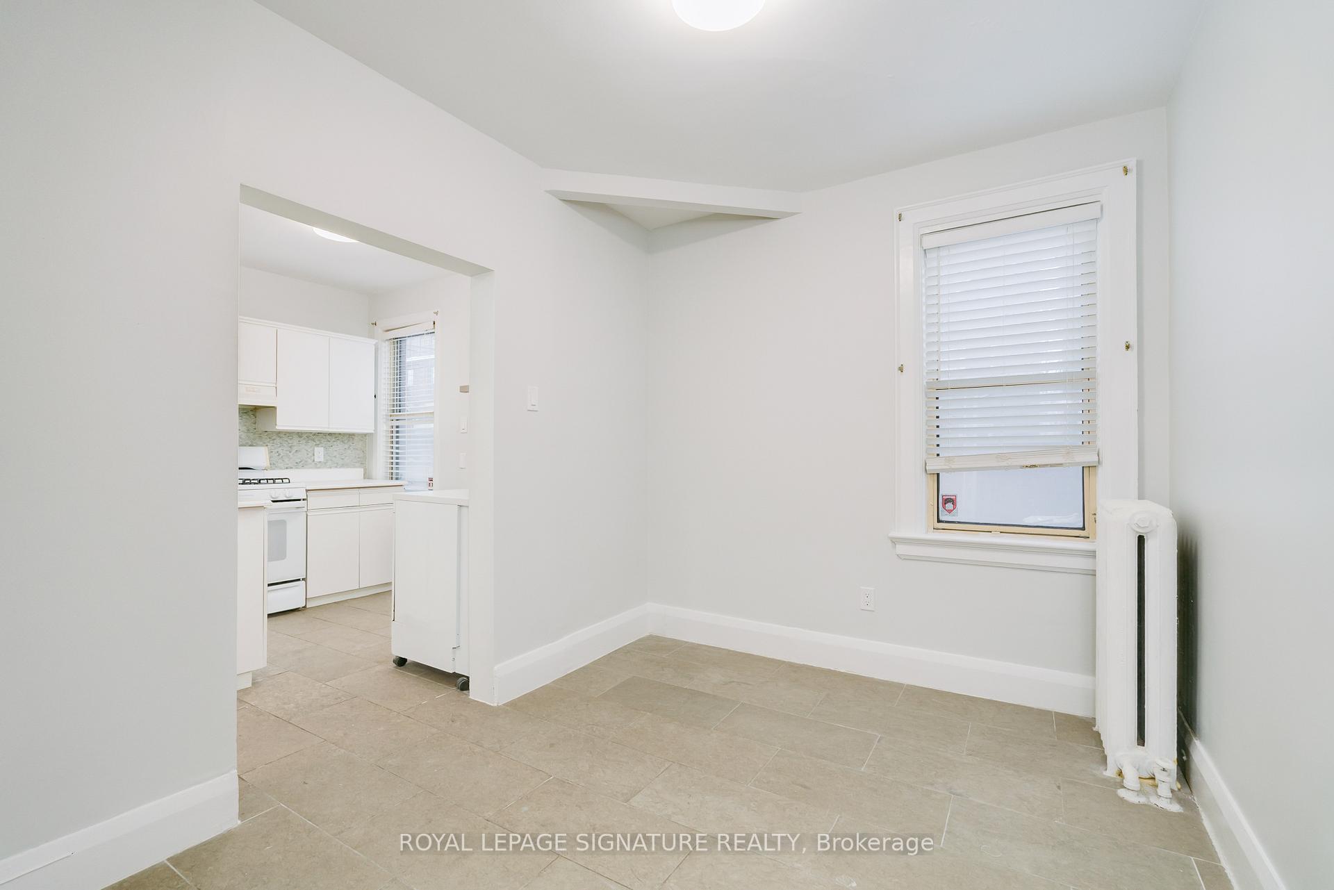 Photo 4 of Unit Unit 2, 27 Hillsboro Avenue, Toronto, The Annex — HOMEH