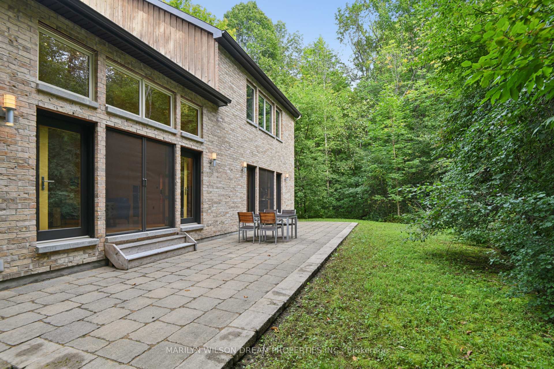 Photo 2 of 24 Marchvale Drive, Ottawa, Kanata - Rural Kanata (Central) — HOMEH