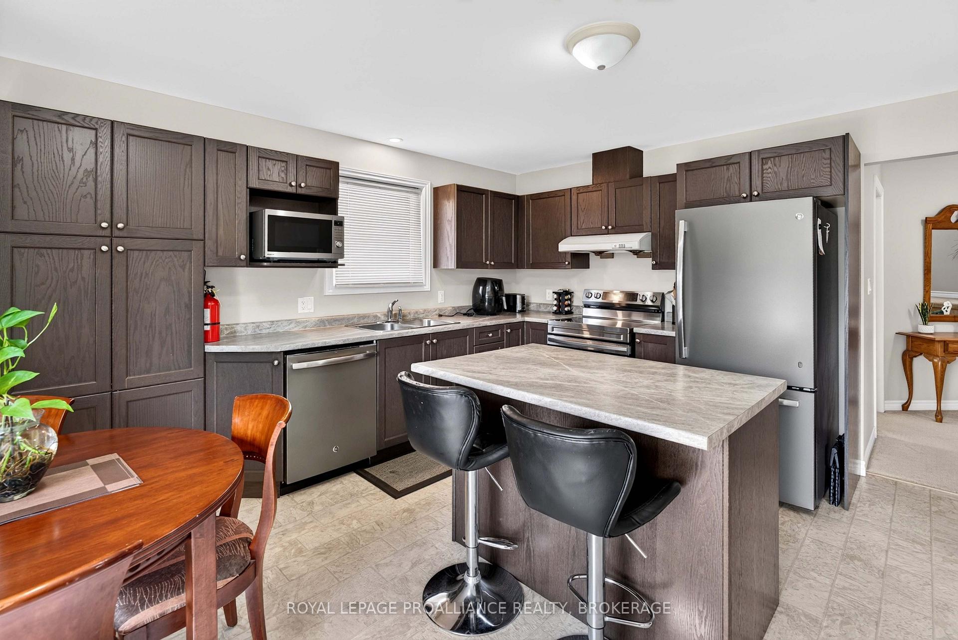 Photo 15 of 1447 Hanover Drive, Kingston, City Northwest — HOMEH
