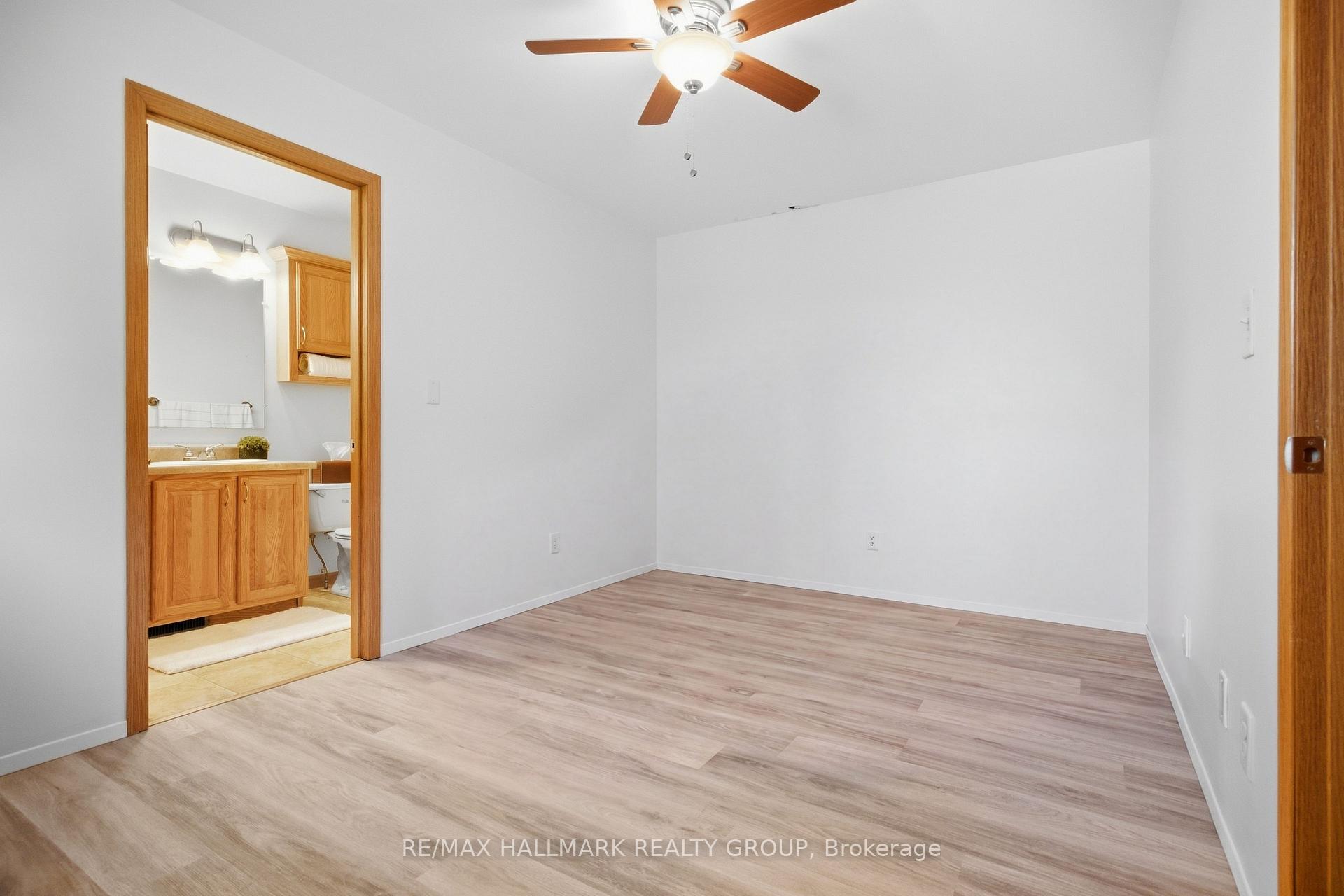 Photo 11 of 14 Pacific Avenue, Ottawa, Bellwood - Industrial Park — HOMEH