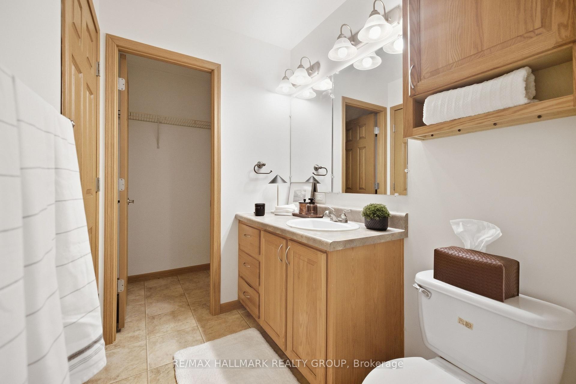 Photo 14 of 14 Pacific Avenue, Ottawa, Bellwood - Industrial Park — HOMEH