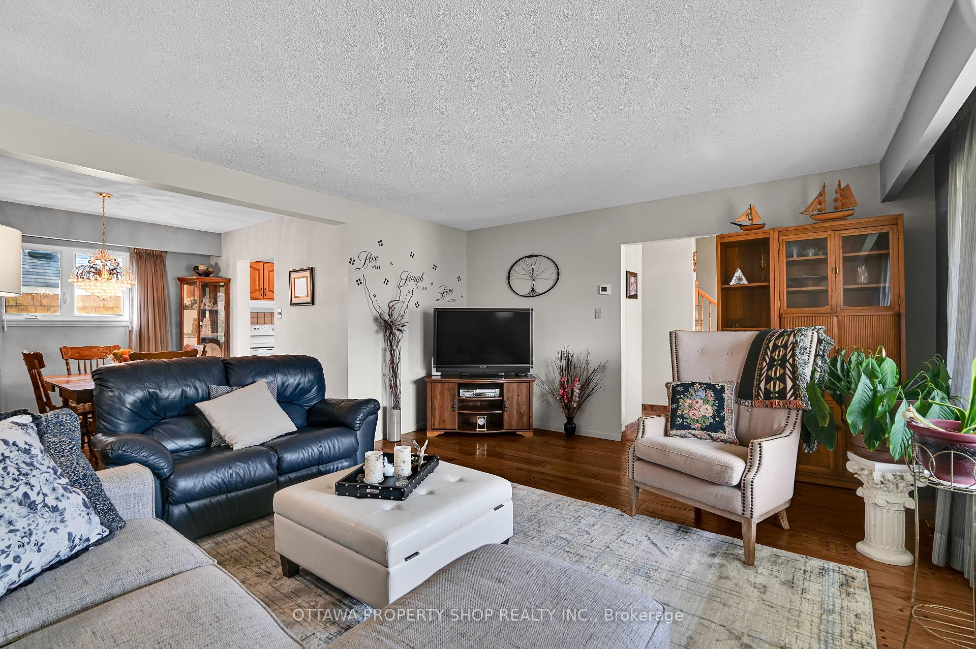 Photo 8 of 6268 Steamer Lane, Ottawa, Convent Glen South — HOMEH