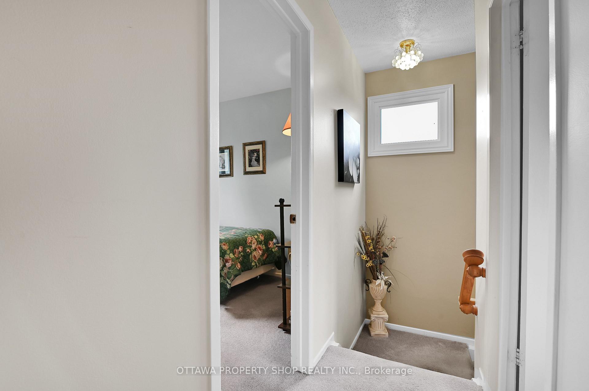 Photo 16 of 6268 Steamer Lane, Ottawa, Convent Glen South — HOMEH