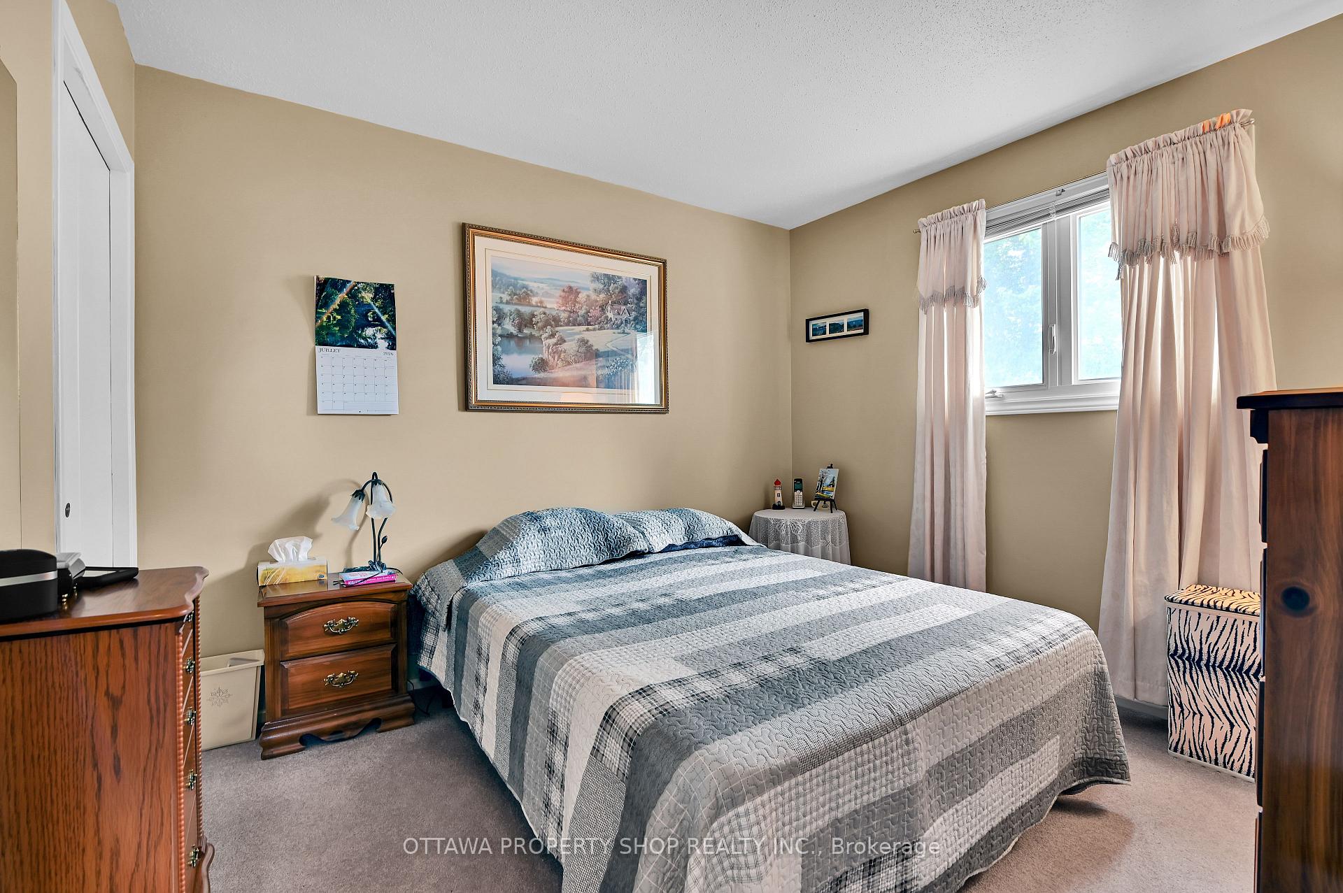 Photo 20 of 6268 Steamer Lane, Ottawa, Convent Glen South — HOMEH