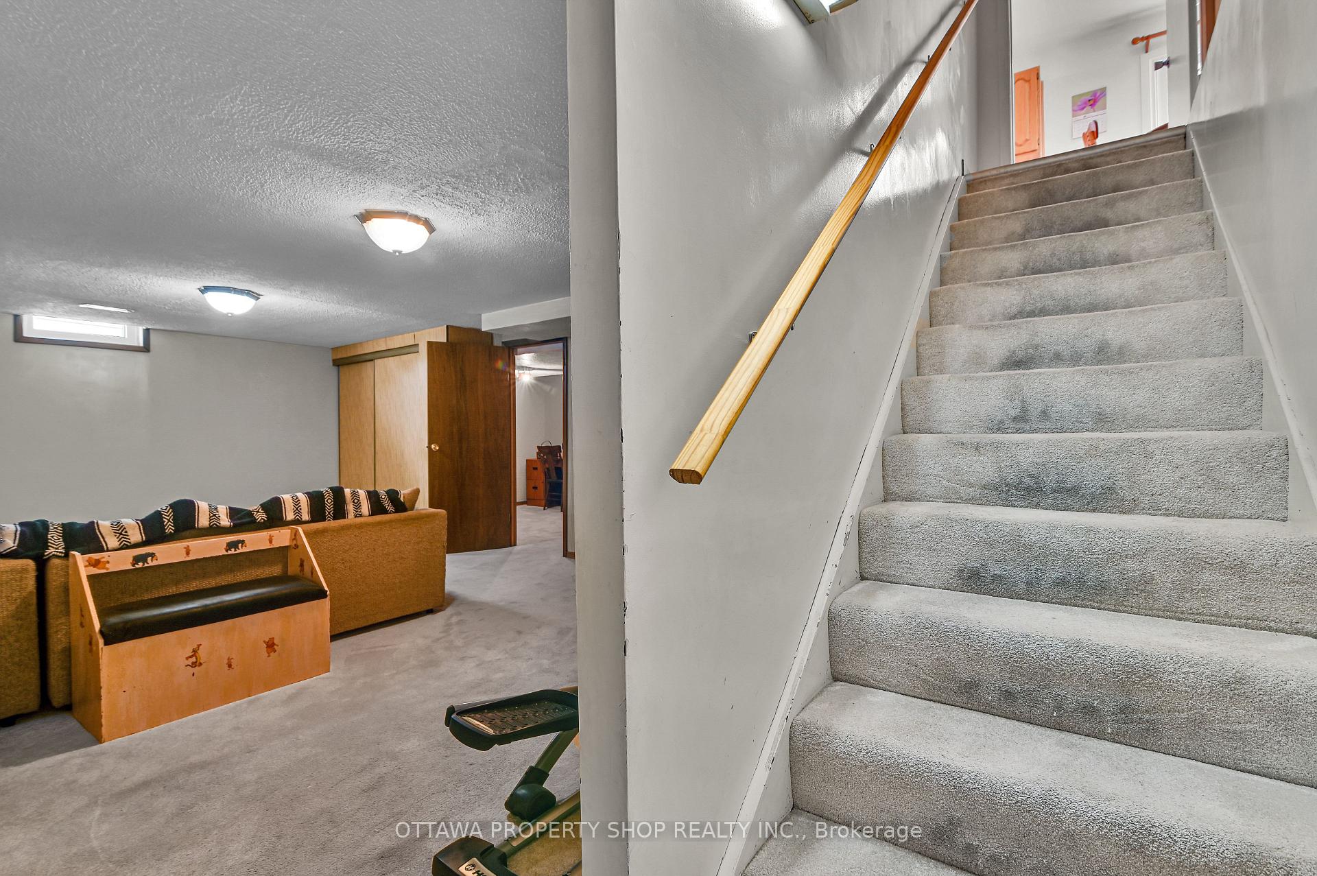 Photo 22 of 6268 Steamer Lane, Ottawa, Convent Glen South — HOMEH