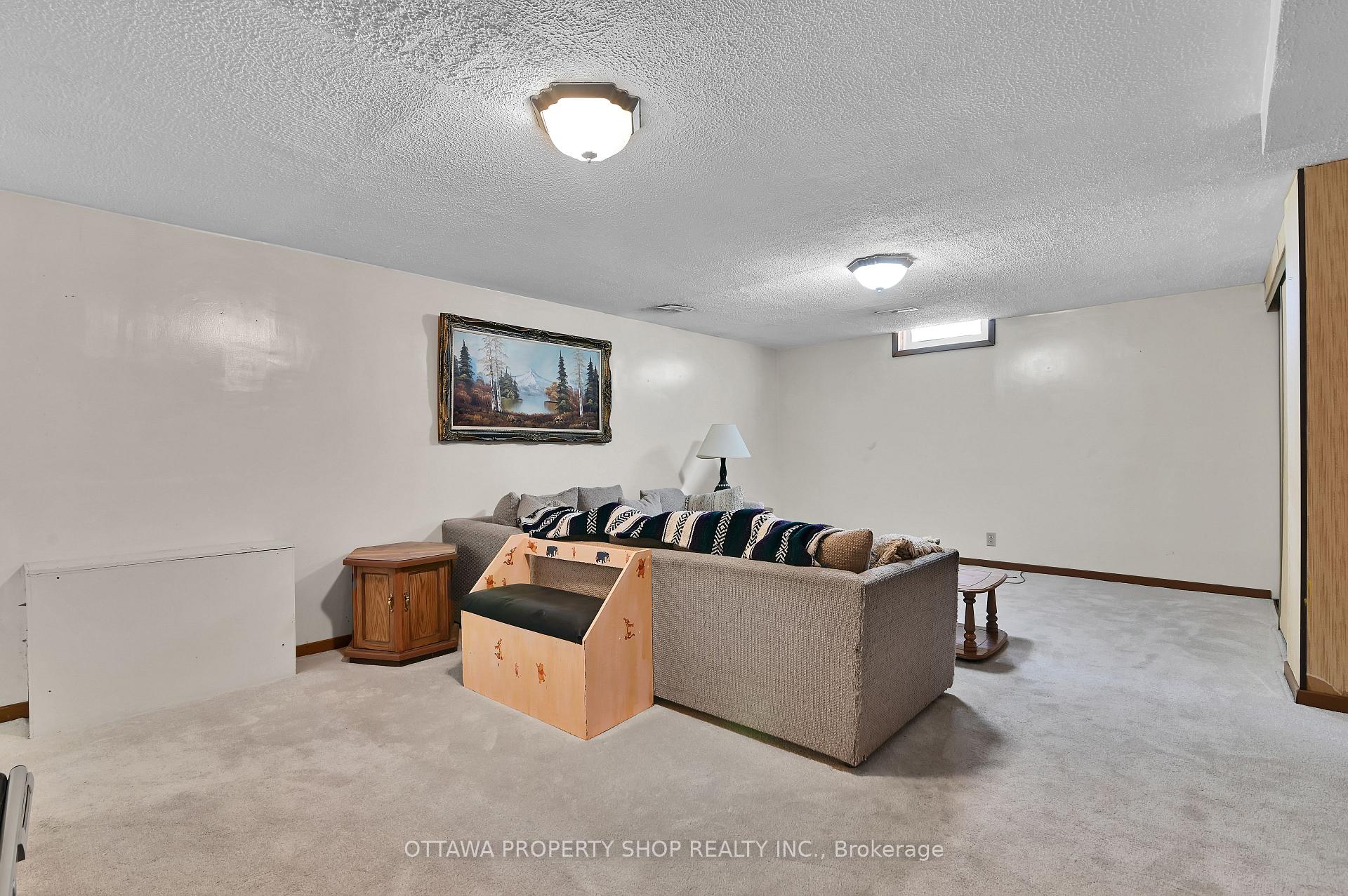 Photo 23 of 6268 Steamer Lane, Ottawa, Convent Glen South — HOMEH